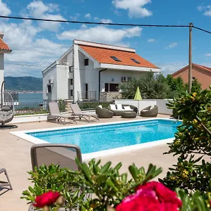  Apartament Brico - Heated Pool Chorwacja